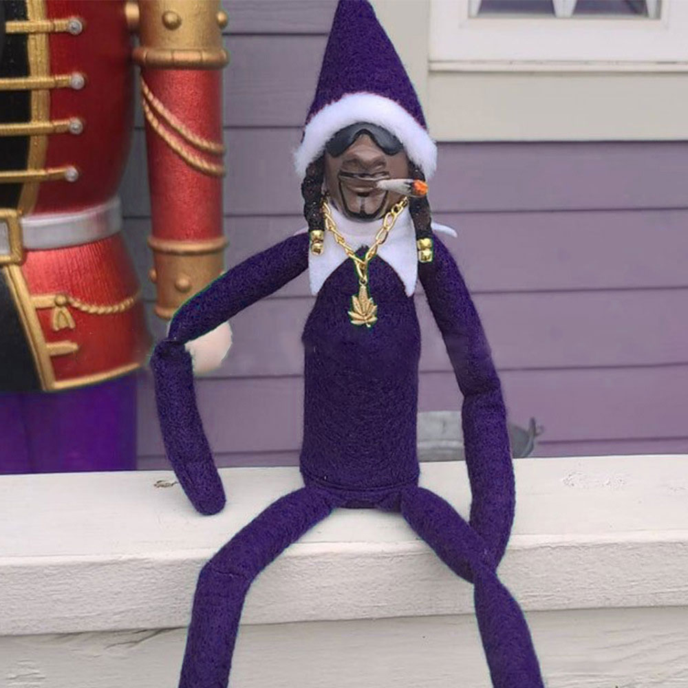 Snoop on stoop Christmas Elf Doll