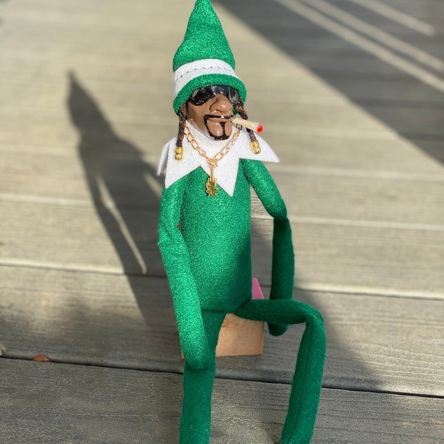 Snoop on stoop Christmas Elf Doll