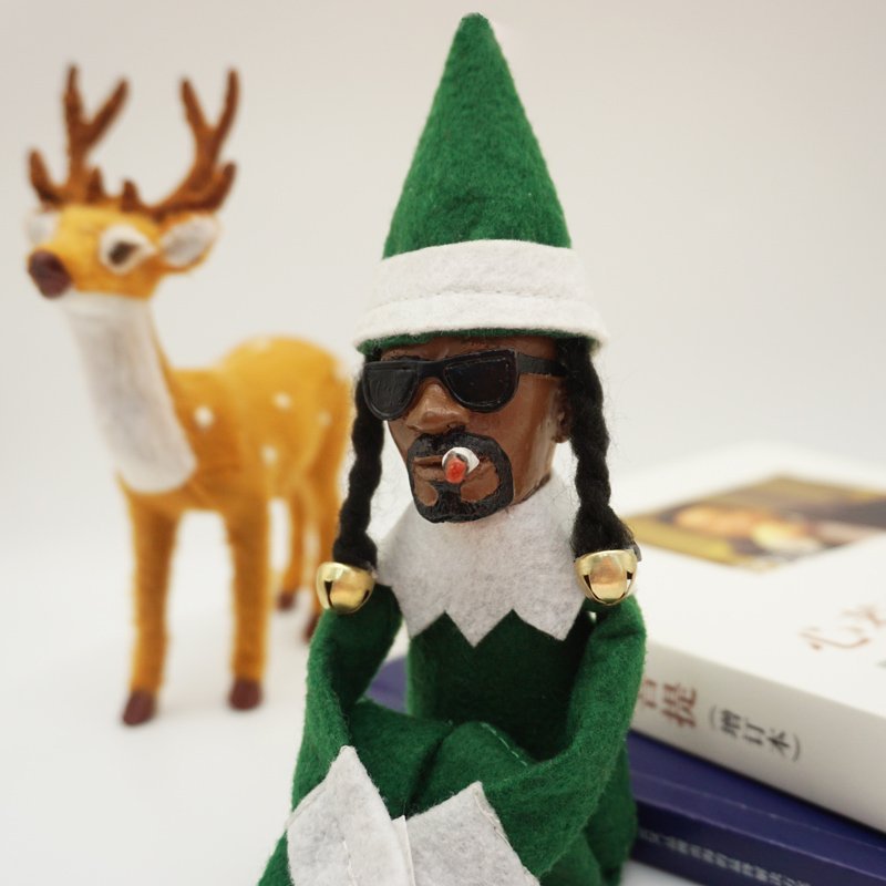 Snoop on stoop Christmas Elf Doll